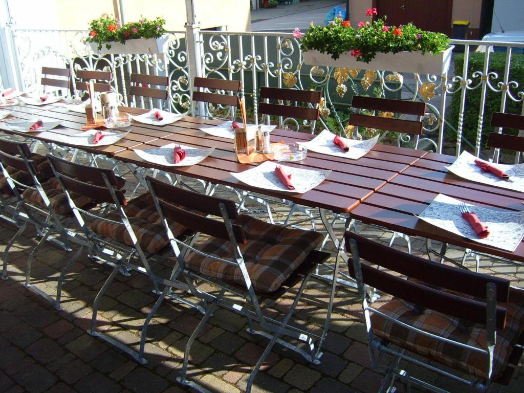 Gasthaus Hirsch Baden-Baden Exterior photo
